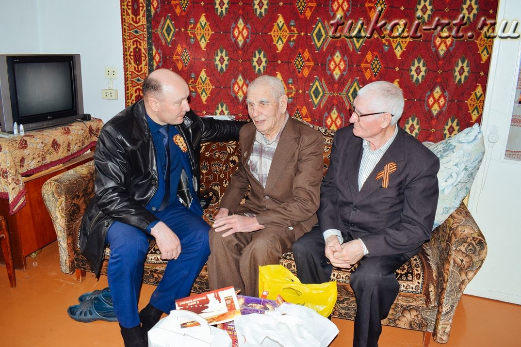 Фаил Камаев поздравил участников ВОВ и вручил подарки ФОТО  Часть 2