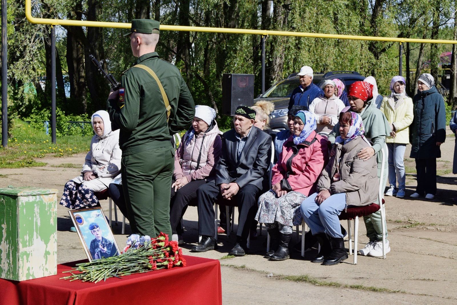 В Калмаше простились с героем