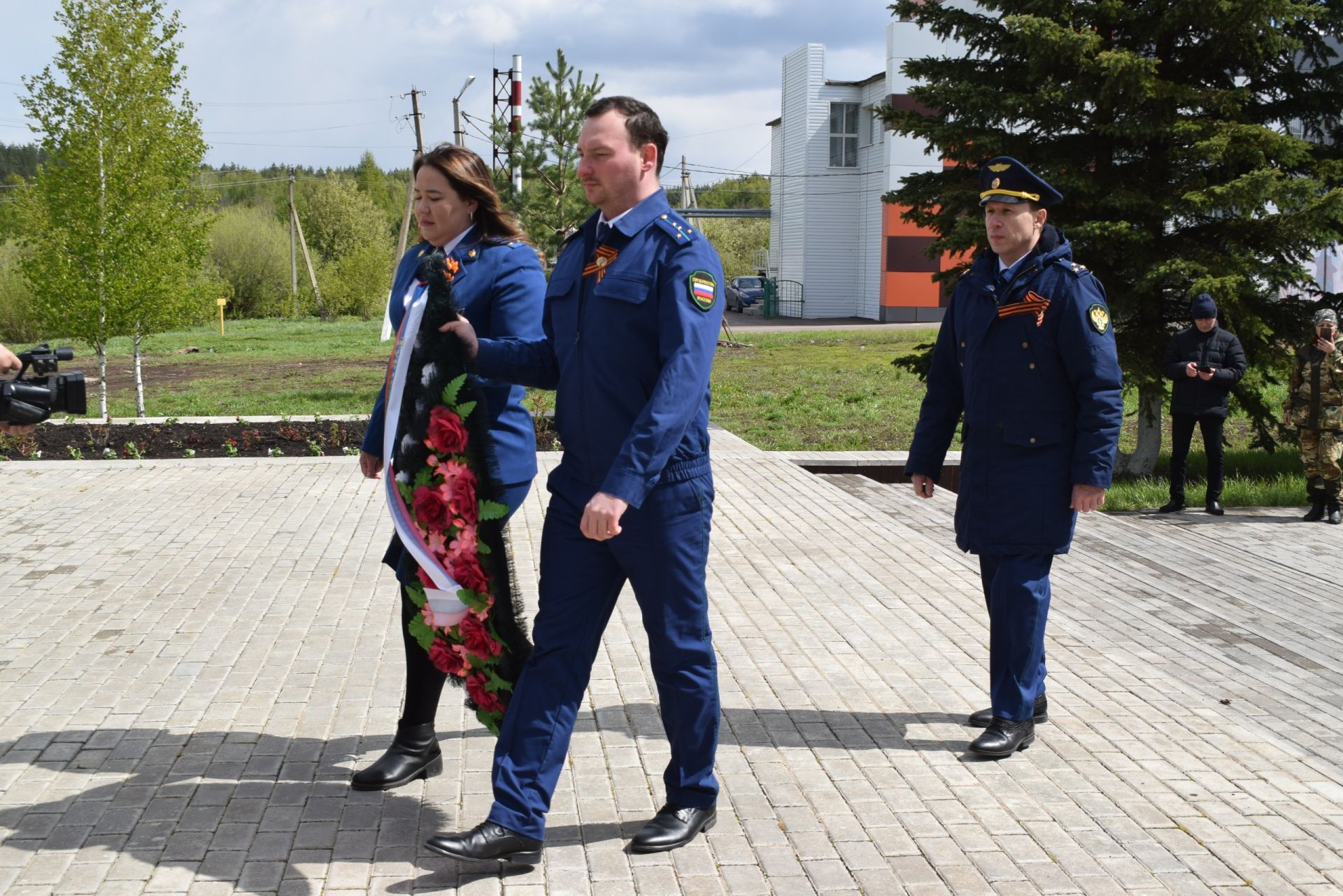 Тукаевский район: Это праздник со слезами на глазах