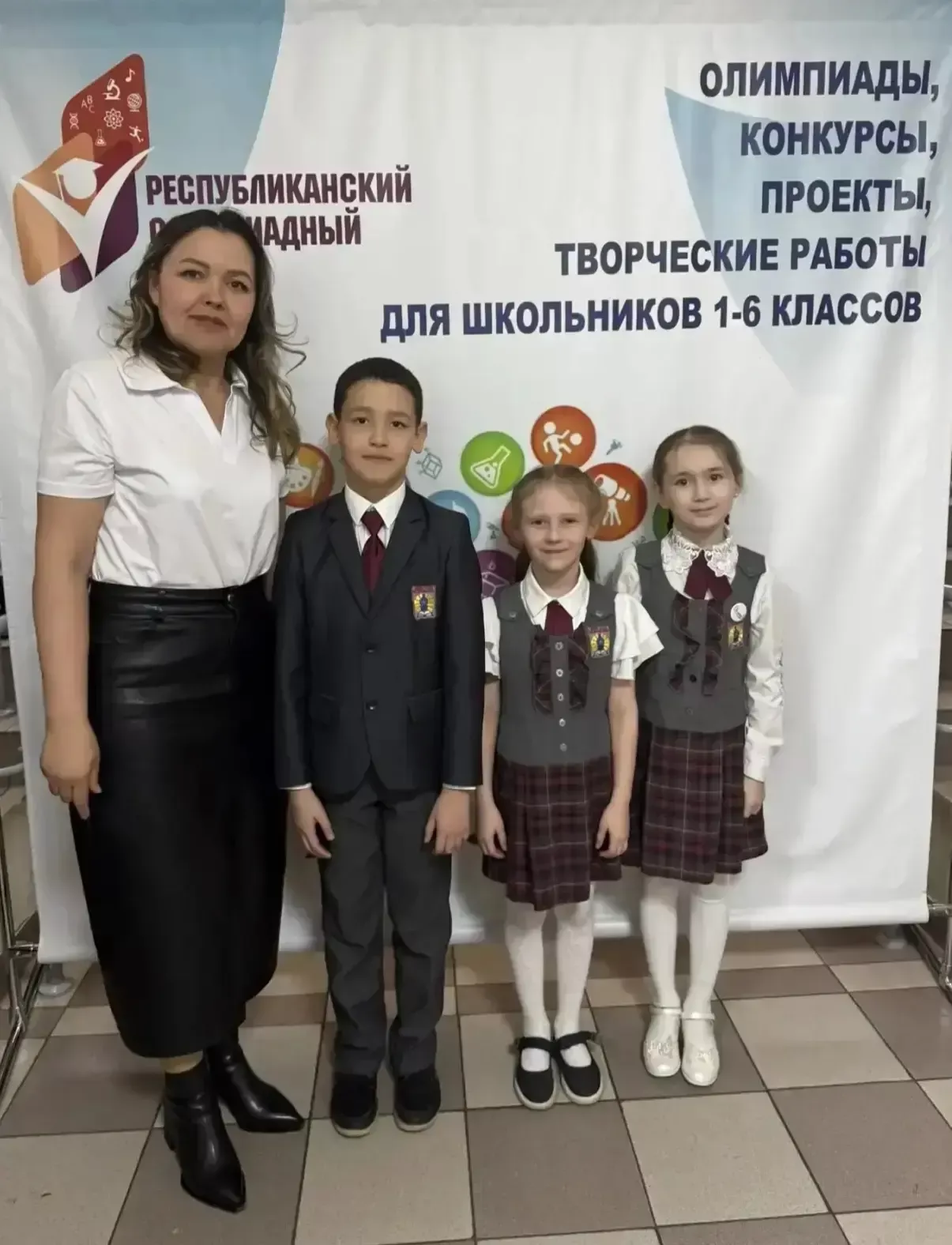 Школьники Круглопольской школы успешно выступили на республиканских конкурсах и олимпиадах