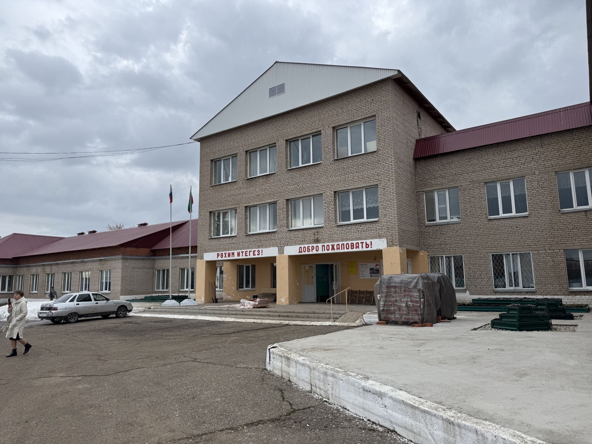 Теләнче-Тамак авылы мәктәбендә ремонт эшләре ахырына якынлаша