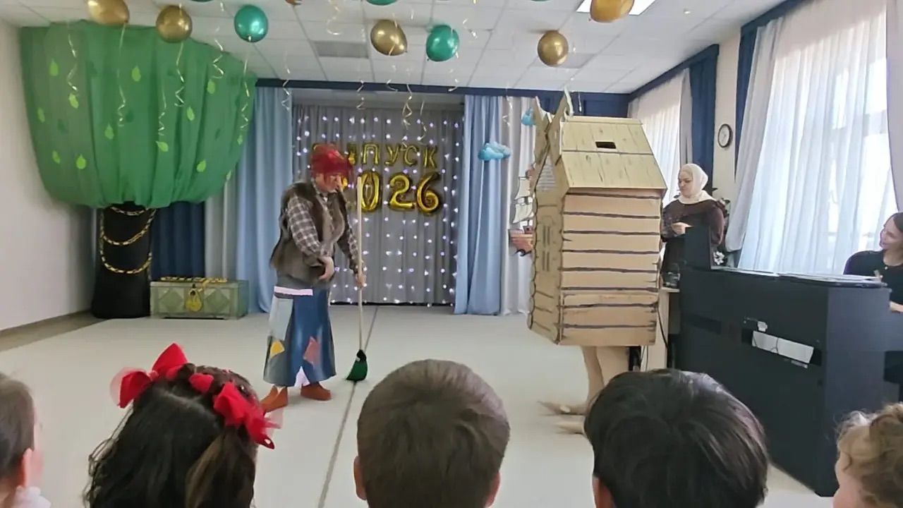 Воспитанники детского сада «Тургай» отметили выпускной в стиле сказок Пушкина