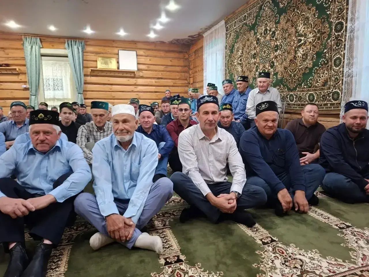 Камиль Назмиев встретил Курбан-байрам с верующими в селе Старое Абдулово