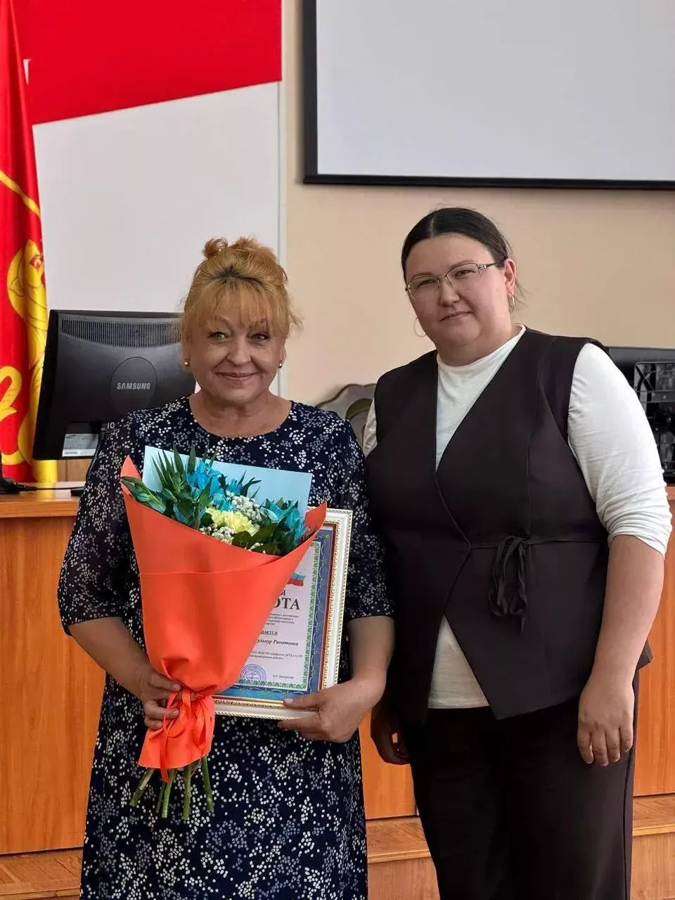 Тукай районында социаль хезмәткәрләрне һөнәри бәйрәмнәре белән котладылар