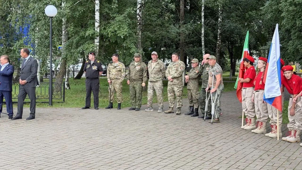 Тукаевский район отправил на передовую юбилейный 50-й гуманитарный конвой