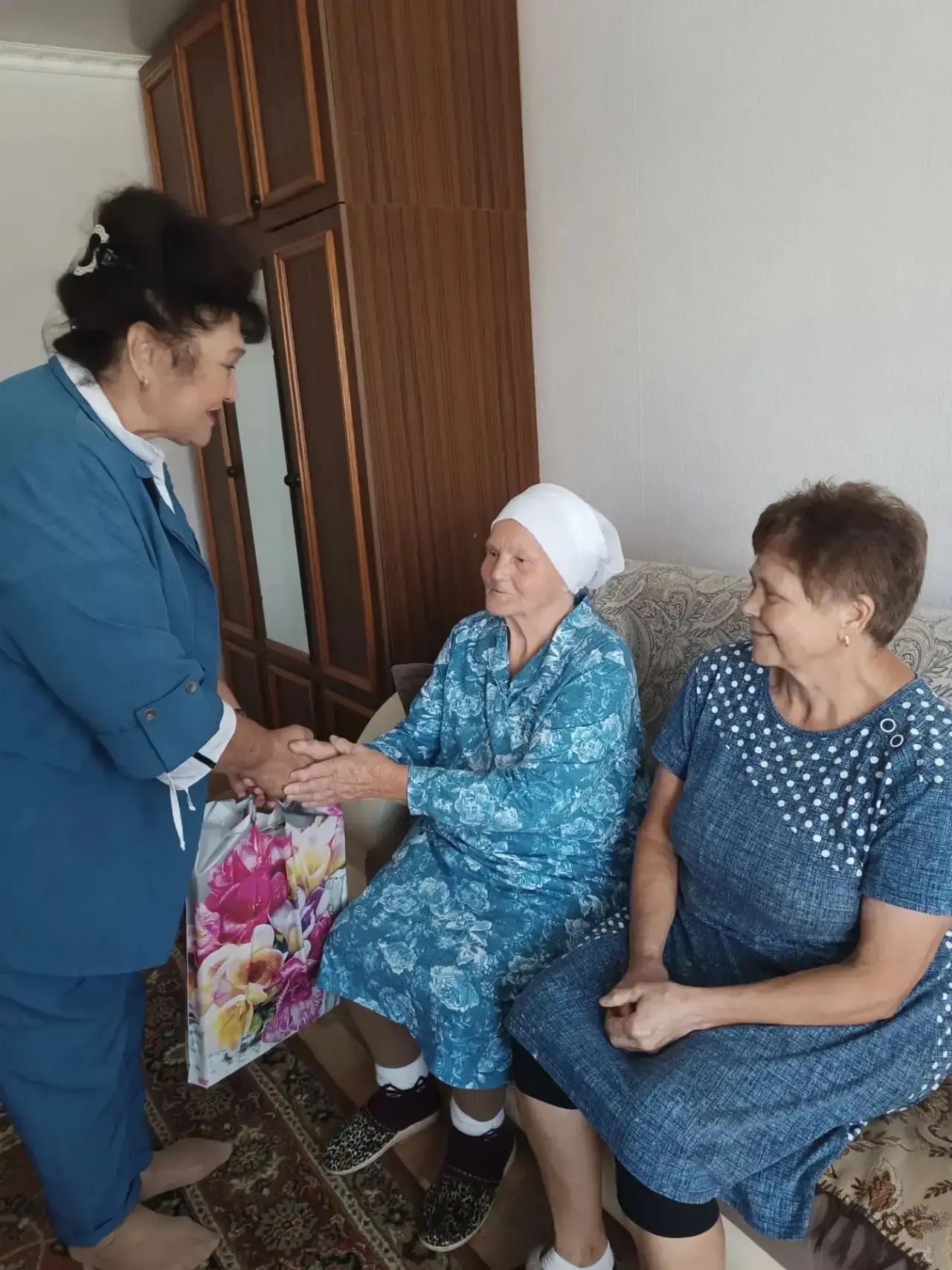 Биклән авылында яшәүче ветеран олуг юбилеен каршылады