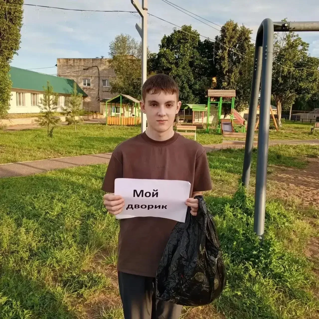 Бәтке мәктәбе укучылары хезмәт десанты уздырды