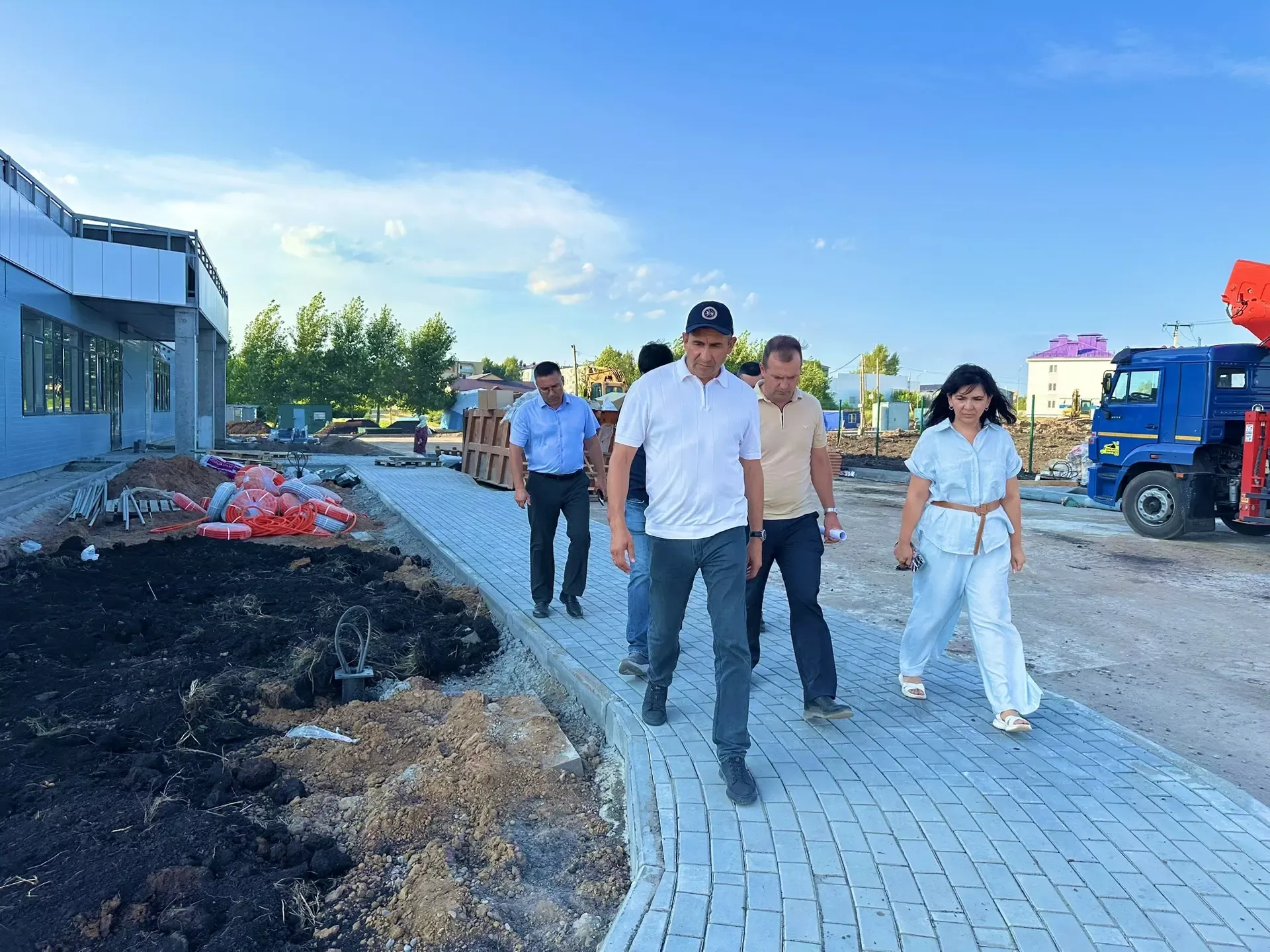 Глава Тукаевского района Камиль Назмиев проинспектировал готовность ключевых соцобъектов