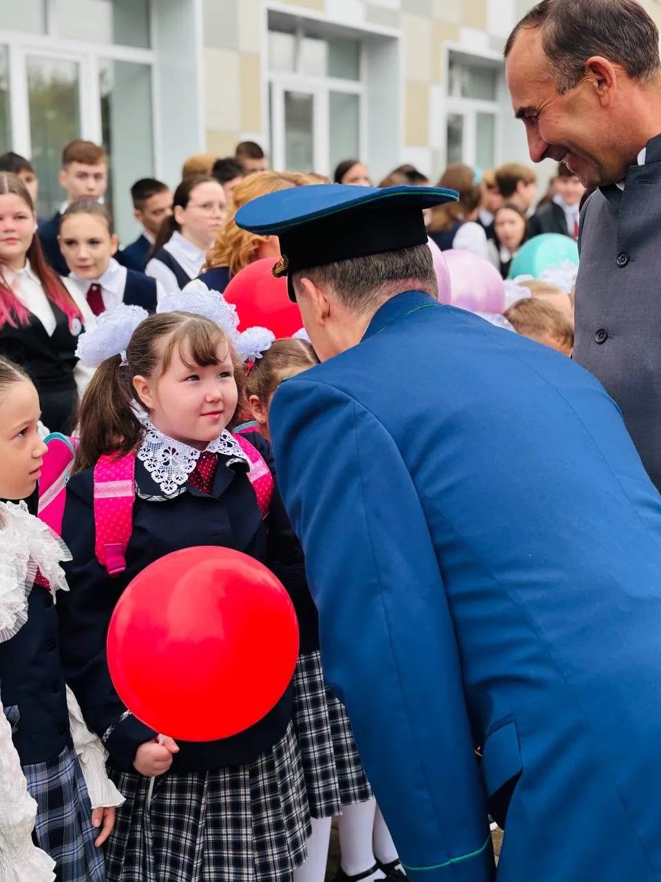 День знаний отметили в обновлённой школе посёлка Новый Тукаевского района