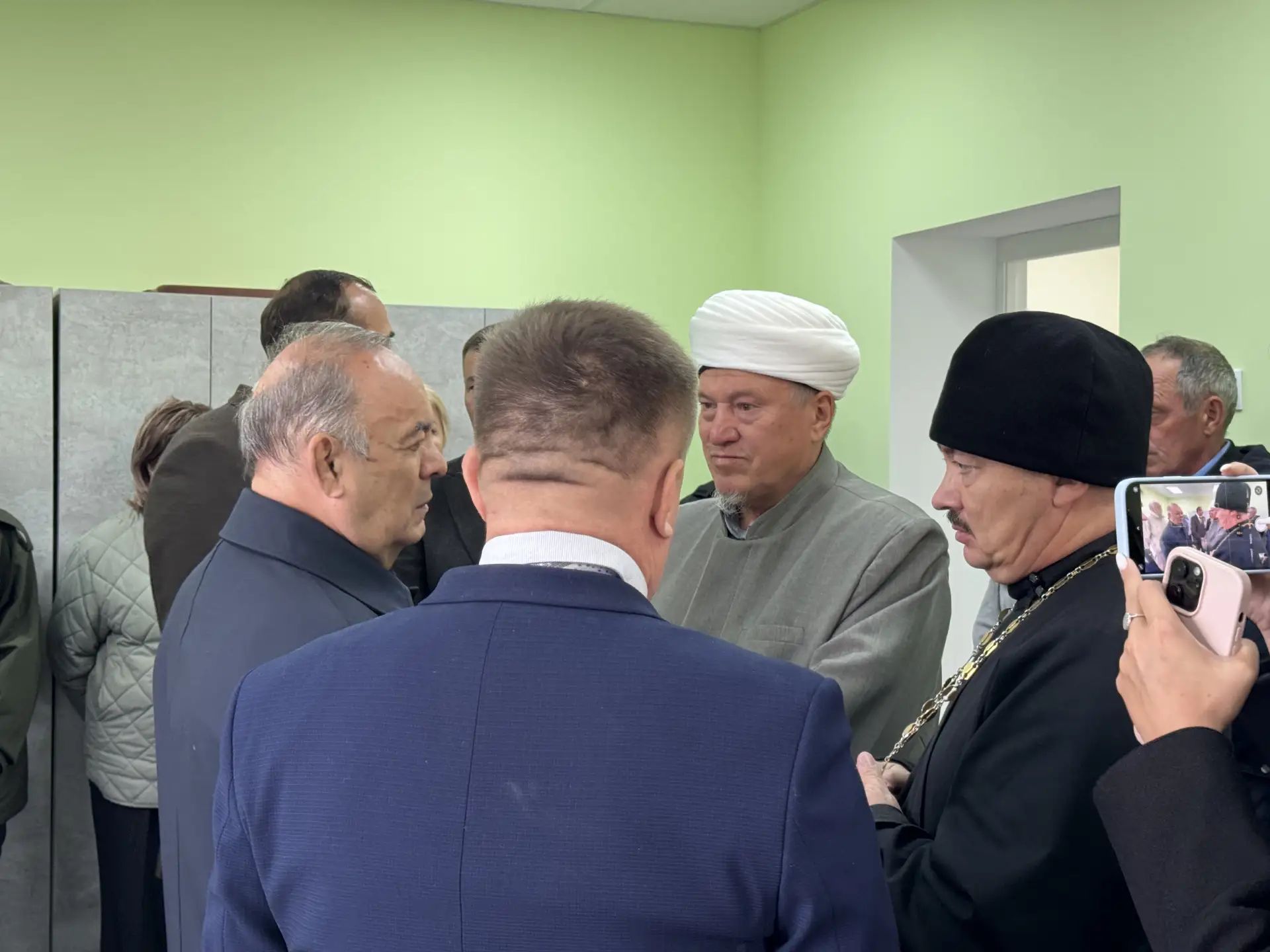 Экзам Губайдуллин проинспектировал обновленные соцобъекты Тукаевского района