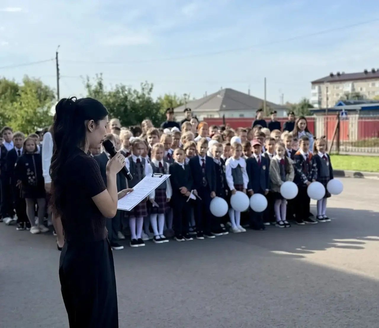 В школах и детсадах Тукаевского района почтили память жертв Беслана