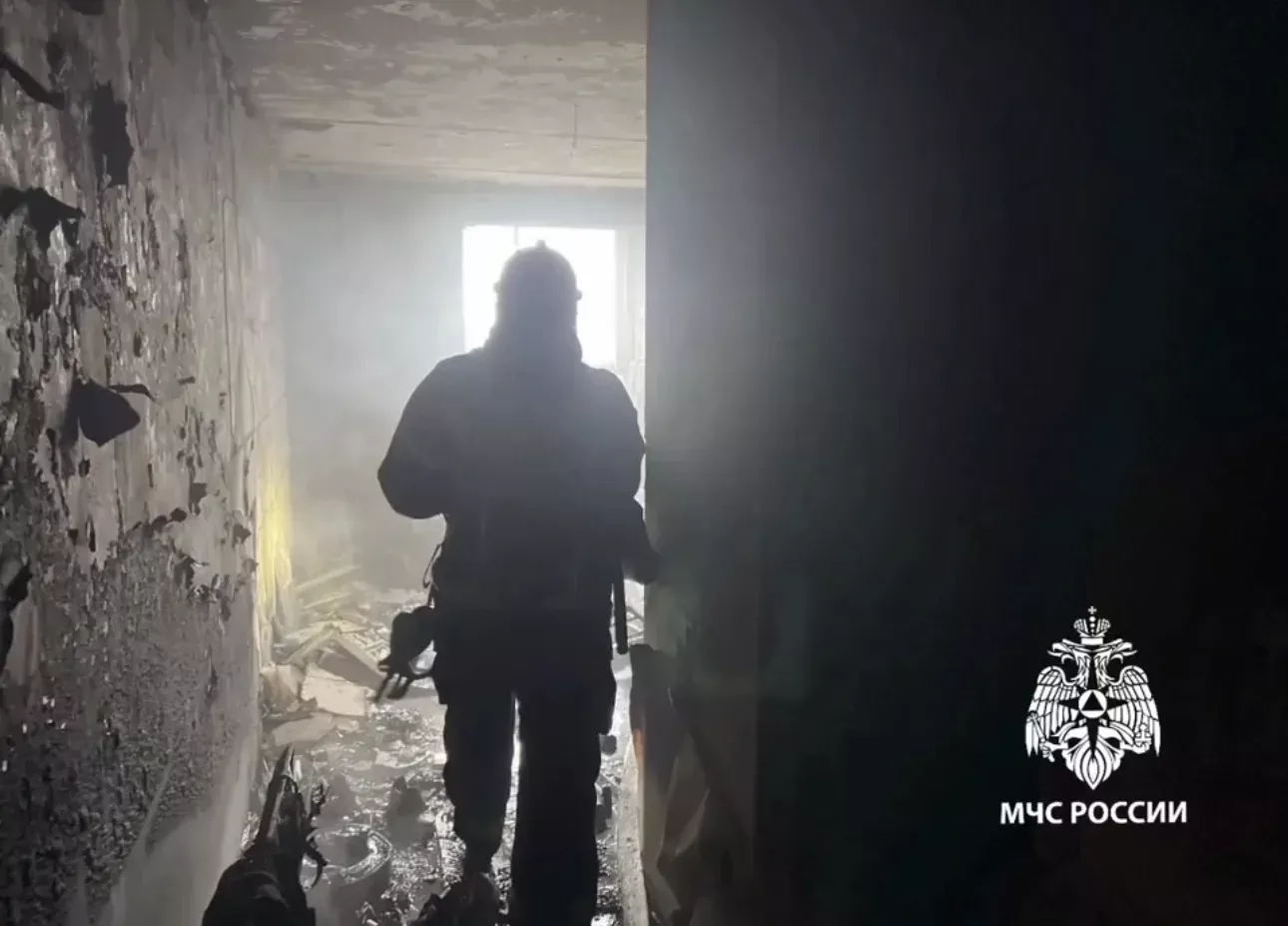 В Набережных Челнах на пожаре в девятиэтажке спасли младенца и двух взрослых