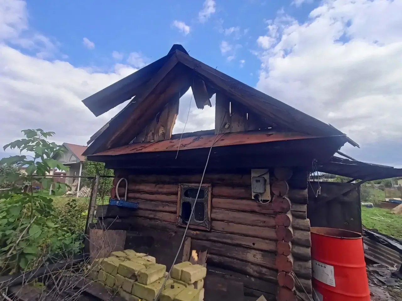 В Калмаше баня сгорела из-за короткого замыкания