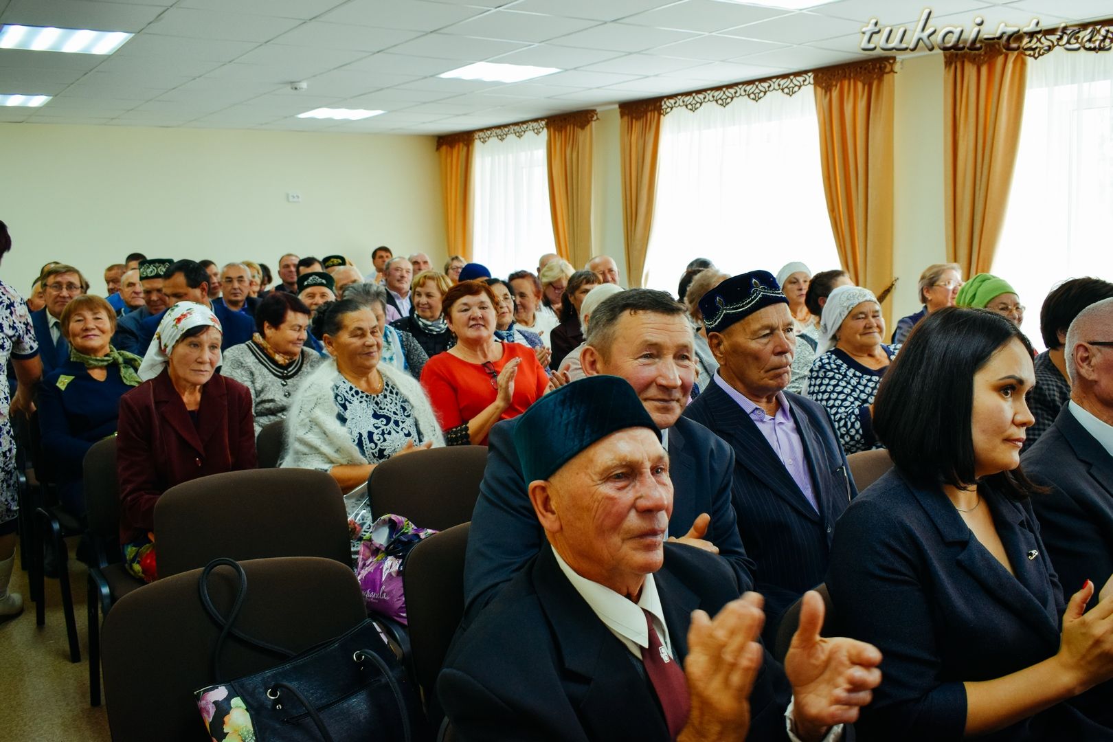 Фаил Камаев поздравил активных пожилых района ФОТО