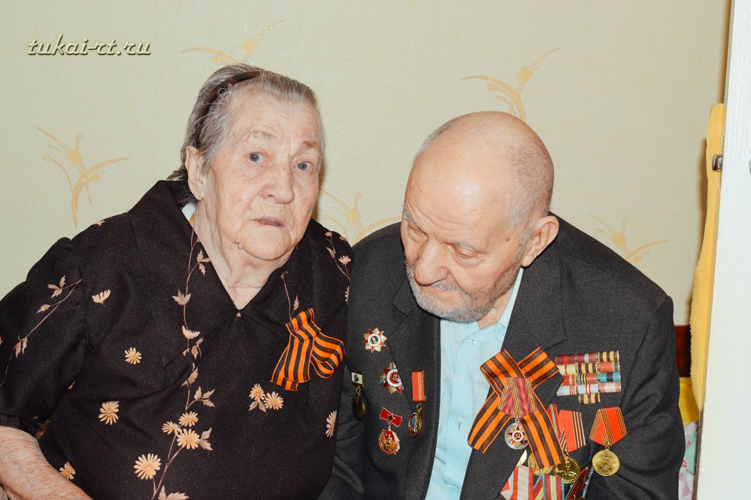 Фаил Камаев Бөек Ватан сугышы ветераннарын котлады