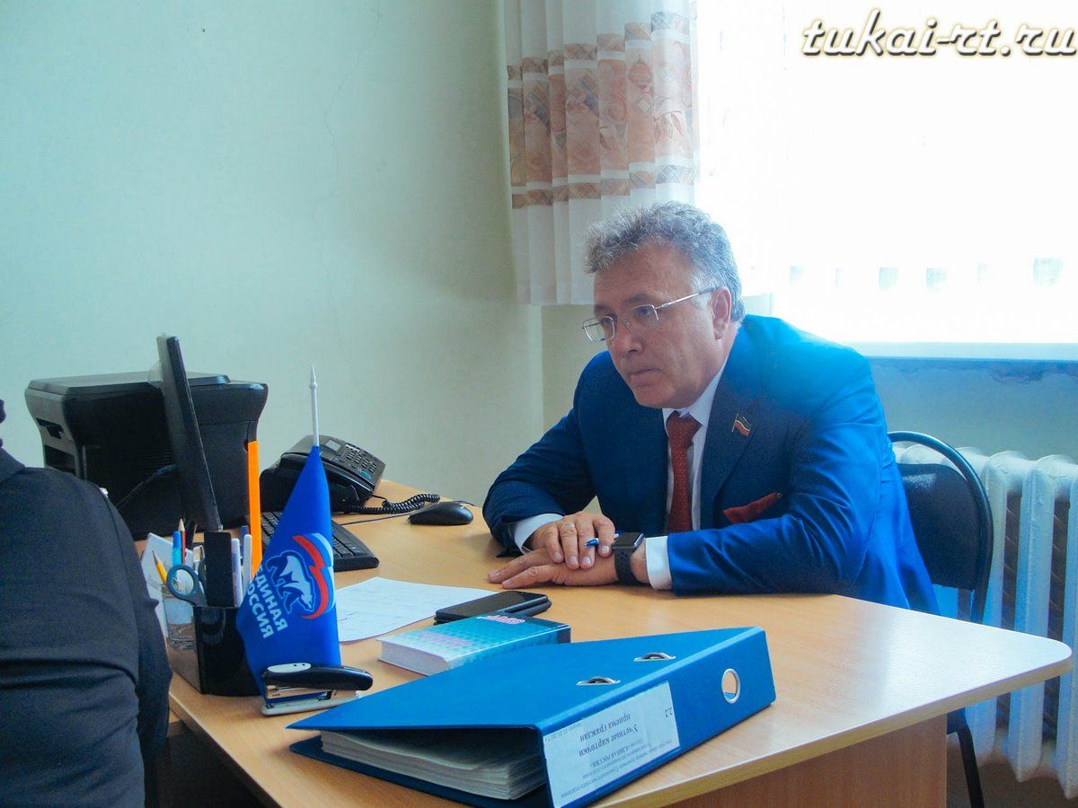 Депутат Госсовета РТ Ильшат Аминов провел прием граждан в Тукаевском районе ФОТО