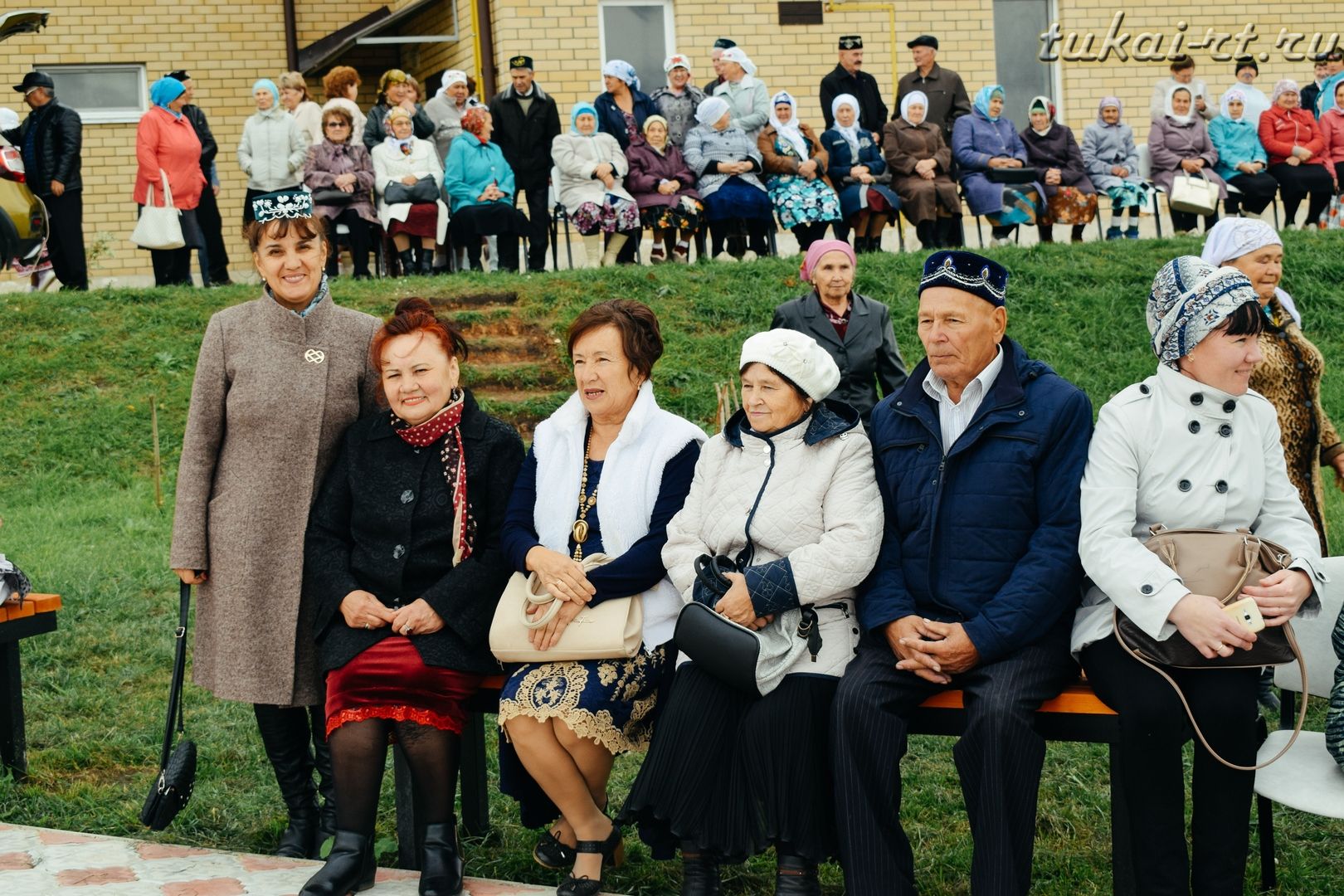 В Биюргане открыли сквер Ветеранов и отметили "Осенний вальс" ФОТО