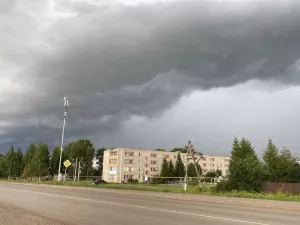 В Татарстане объявили штормовое предупреждение из-за гроз и сильного ветра