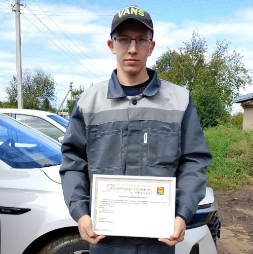 Тукай районында урып-җыю кампаниясенең иң яхшы комбайнчыларын котладылар
