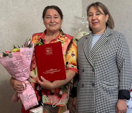 Китап һәм укучылар белән 50 ел: үз һөнәреңә тугрылык тарихы