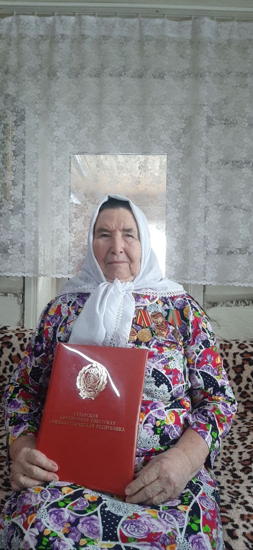 «Эштән бәхет булды...»