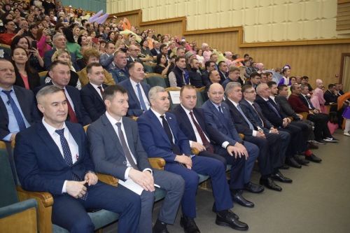 Алдынгылар хөрмәтләнде