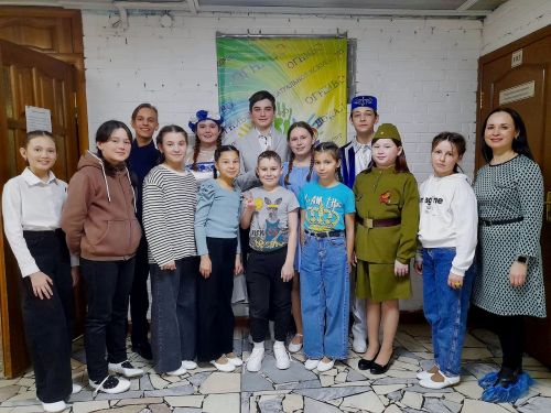 “Колибри” исемле яшь талантлар республика конкурсыннан, Комсомолец поселогы мәдәният йортының “Сандугач” вокаль ансамбле һәм аерым башкаручылары җиңүләр белән кайттылар!