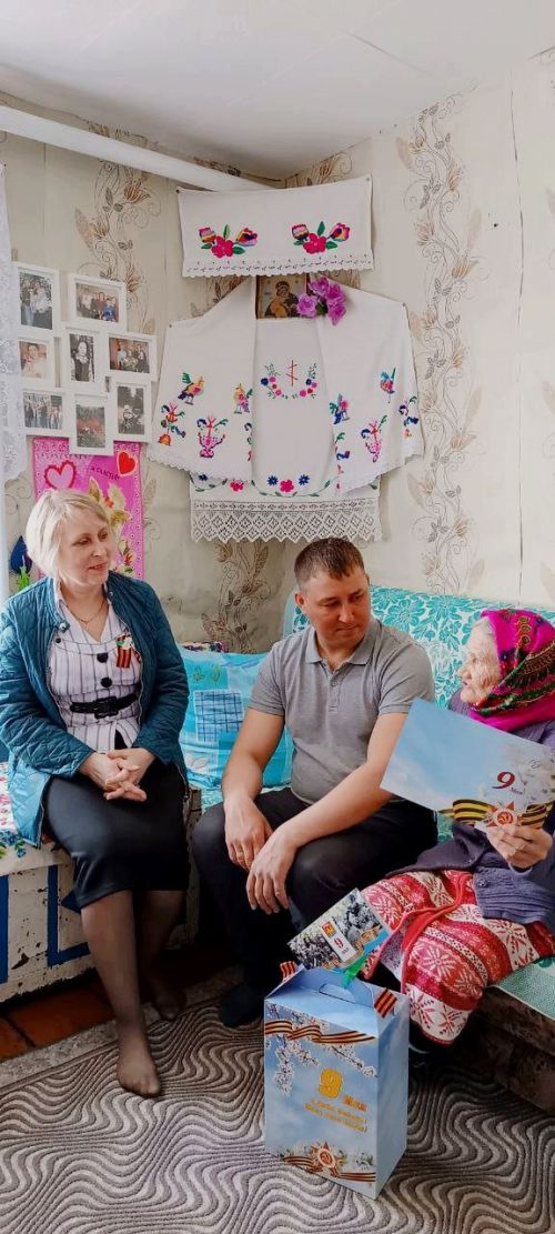 Җиңү көне алдыннан тыл ветераннарын котладылар
