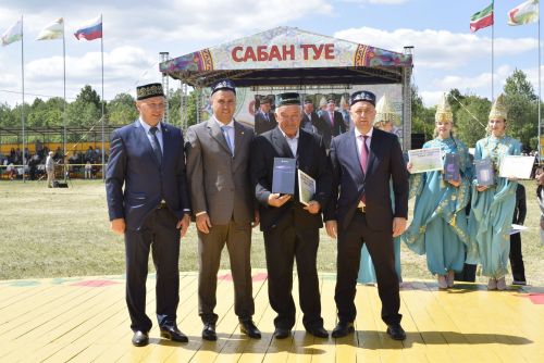 Тукайлылар гөрләтеп бәйрәм иттеләр