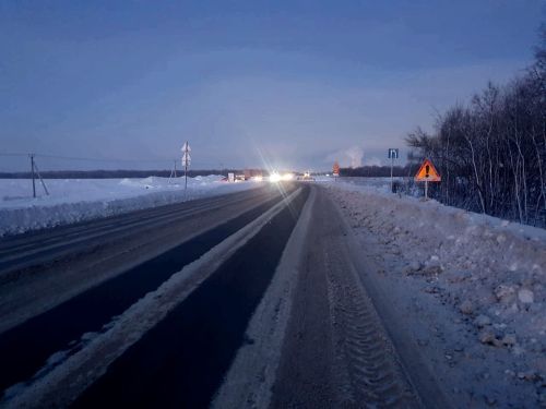 Авария с участием грузового автомобиля «КАМАЗ» и бетонного ограждения: причины и последствия
