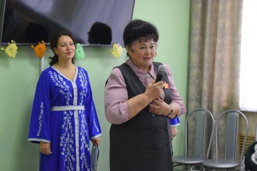Камил Нәҗмиев интернатта яшәүче өлкәннәр белән очрашты