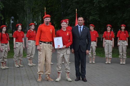 Геройларны хәтерлибез – сугышчыларга ярдәм итәбез