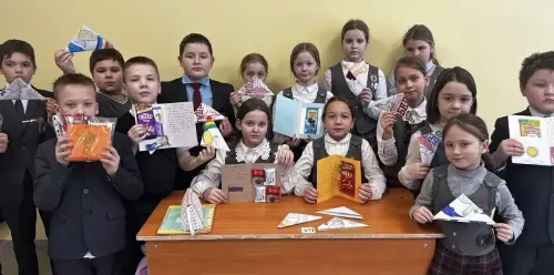 Письма поддержки и добрые дела: школьники Круглого Поля присоединились к всероссийской акции