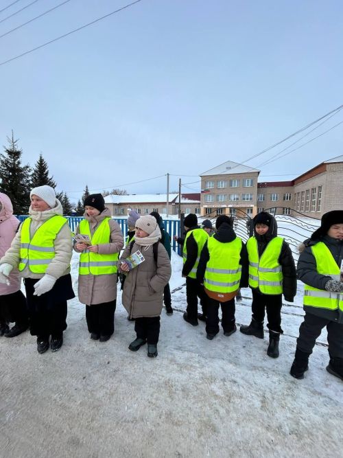 Төнге юлда исерек шофер: машина кюветка очкан