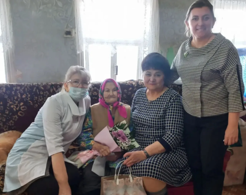 Анна Филипповна Ларионова 99 яшен билгеләп үтте