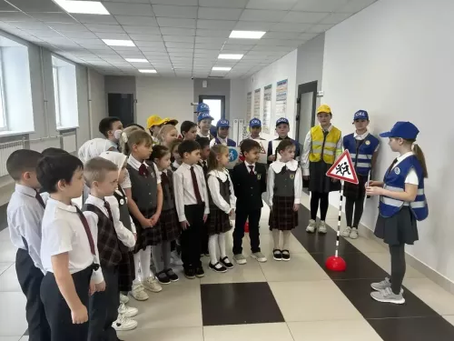 ЮИД в деле! Юные инспекторы поселка Круглое Поле вышли в образовательный «рейд»