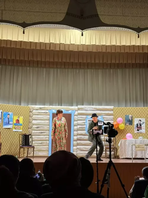 Түбән Суыксу авылы артистларына: «Сезгә генә карап тордык!»