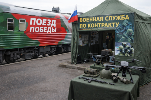 Казанда «Җиңү поезды» янында контракт буенча хәрби хезмәткә сайлап алу пункты ачылды