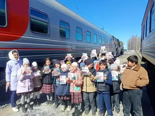 «Куркынычсыз юл»: Круглое Поле укучылары тимер юлда йөрү кагыйдәләрен өйрәнде