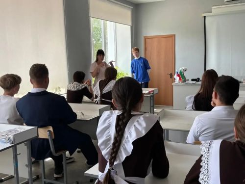 Мусабай-Завод мәктәбендә мобиль телефоннан фотога төшерү серләренә өйрәнделәр