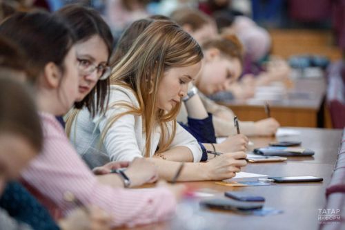 Россия АКШ белән студентлар алмашу программаларын яңадан торгызырга әзер