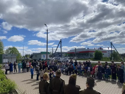 Круглое Поледа Бөек Җиңү көненә багышланган митинг узды