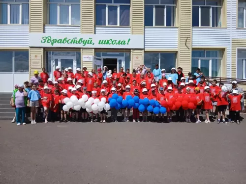 Мәктәп яны лагерьларында бәйрәм чаралары узды