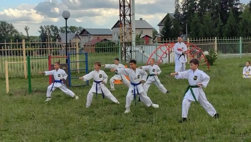 «Солнышко» балалар бакчасында яшь каратистлар катнашында спорт бәйрәме узды