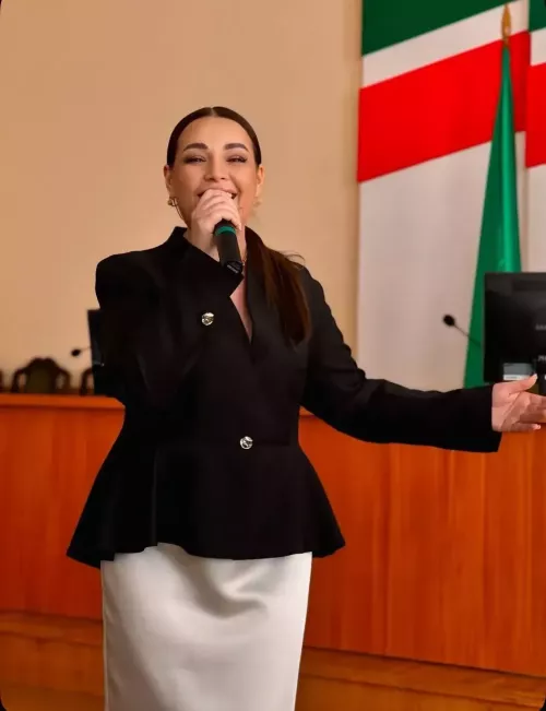 Тукай районында социаль хезмәткәрләрне һөнәри бәйрәмнәре белән котладылар