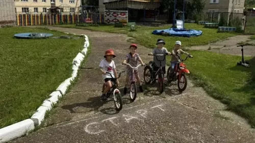 Балалар бакчасында юл хәрәкәте кагыйдәләрен өйрәнү буенча конкурс узды