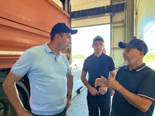 Район башлыгы «Кама» агрофирмасының яңа комплексын бәяләде
