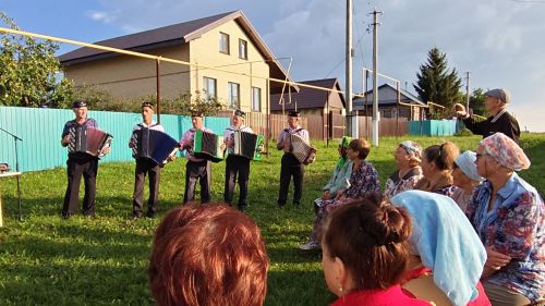 Күктәк-Мирсәет авылында борынгы кичке уеннар традициясен яңарттылар