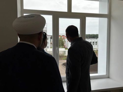 День знаний отметили в обновлённой школе посёлка Новый Тукаевского района