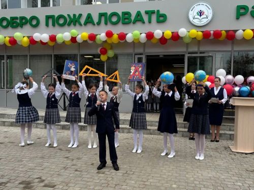 День знаний отметили в обновлённой школе посёлка Новый Тукаевского района